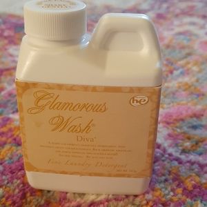 Glamorous Wash DIVA Fine Laundry Detergent